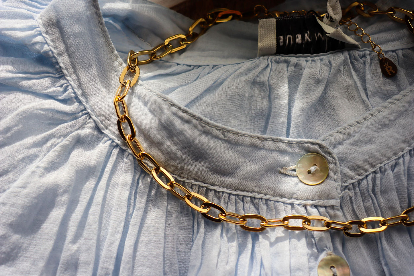 CHAIN NECKLACE