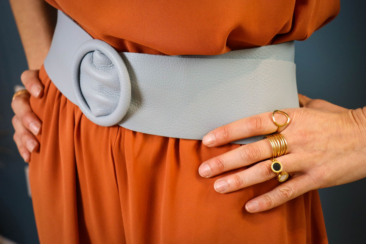 ROUND BUCKLE BELT